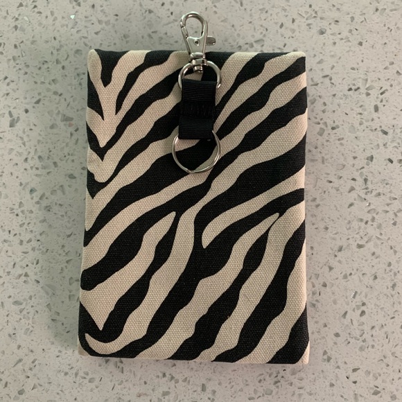 ❤️ Zebra coin purse with strap - Picture 2 of 3